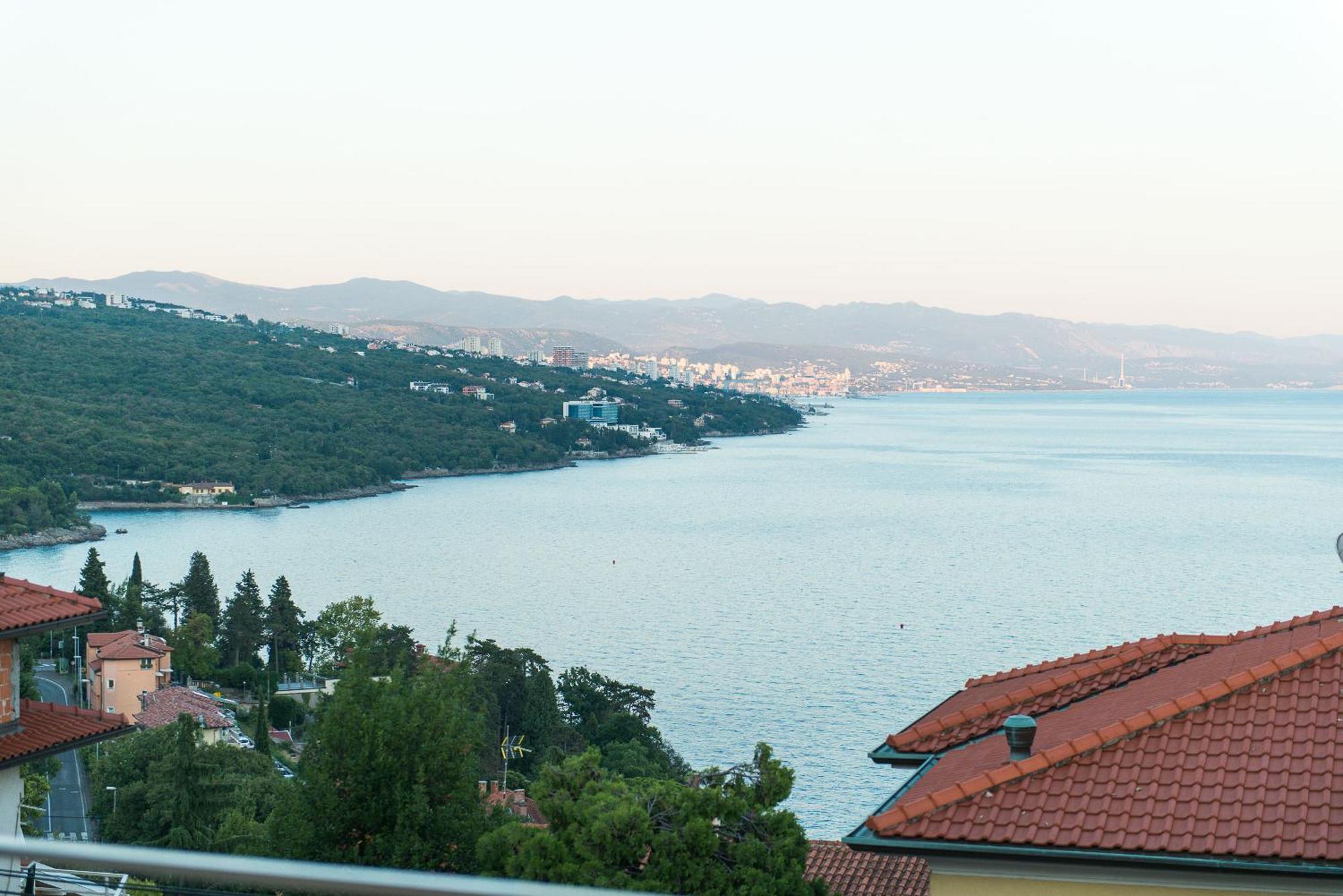 Premium Apartment With Beautiful Sea View, Short Walk To The Sea Opatija Extérieur photo